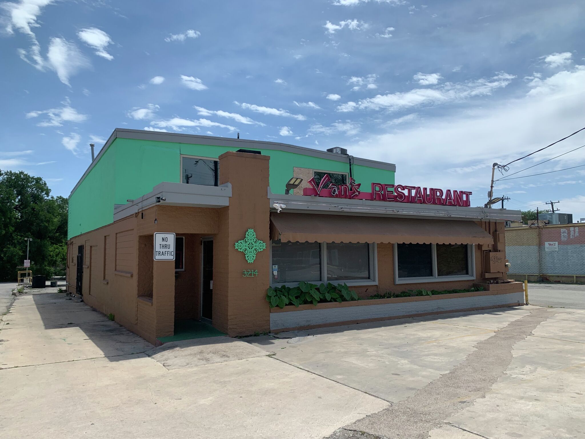 Olla Express Cafe is betting on downtown after closing Los Patios spot -  San Antonio Business Journal