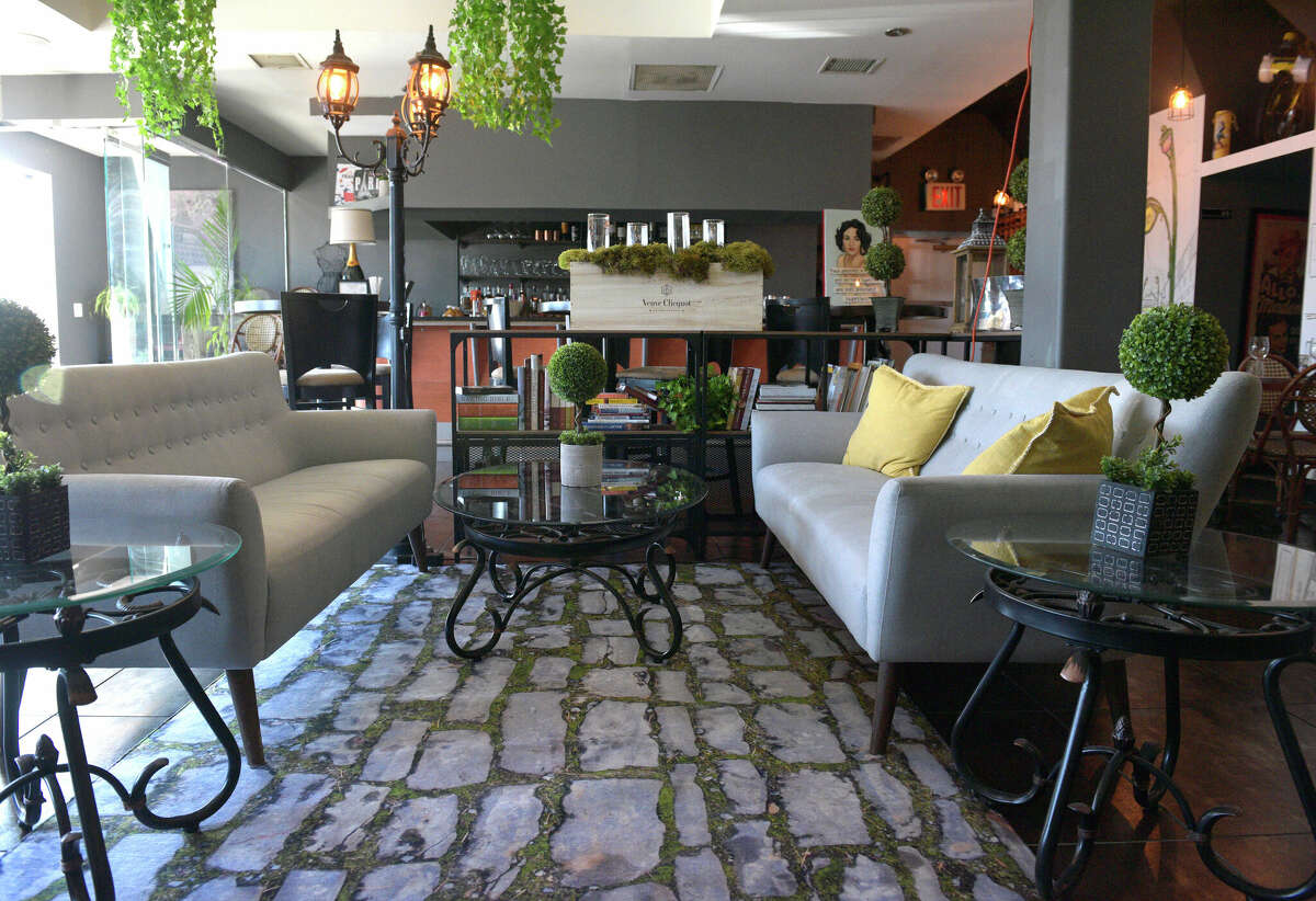 Former Sucré Salé owners open new French eatery in Ridgefield