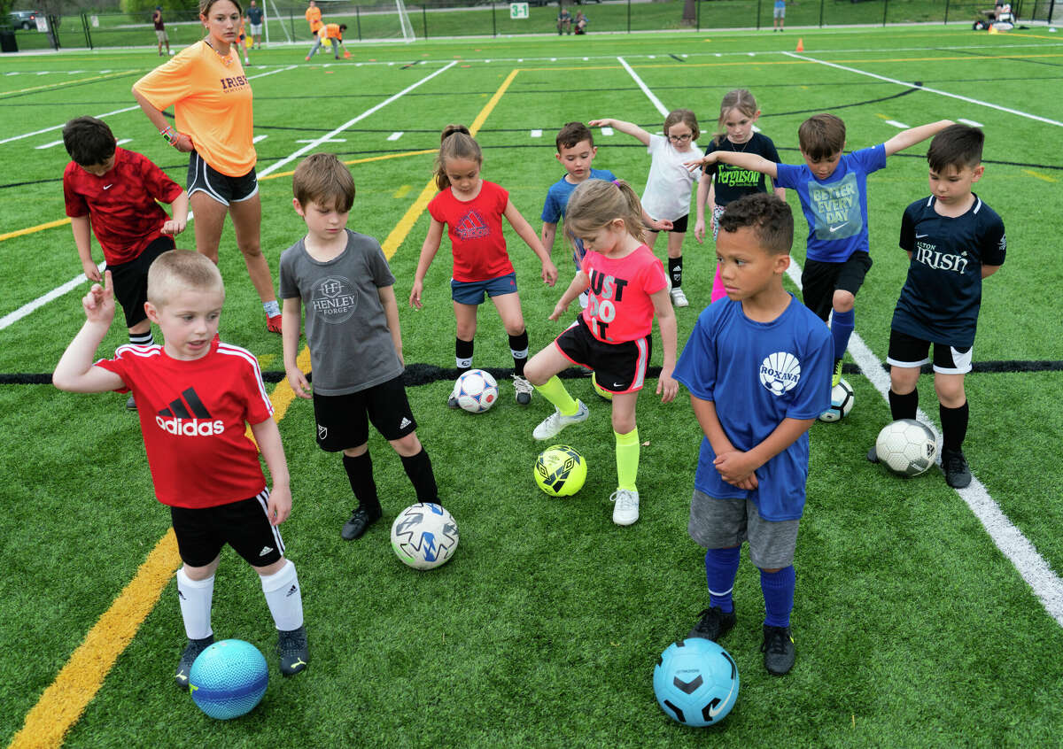 Celtic Quiz Book: 101 Interesting Questions About Celtic Football Club. : Carpenter, Chris, Colquhoun, Callum