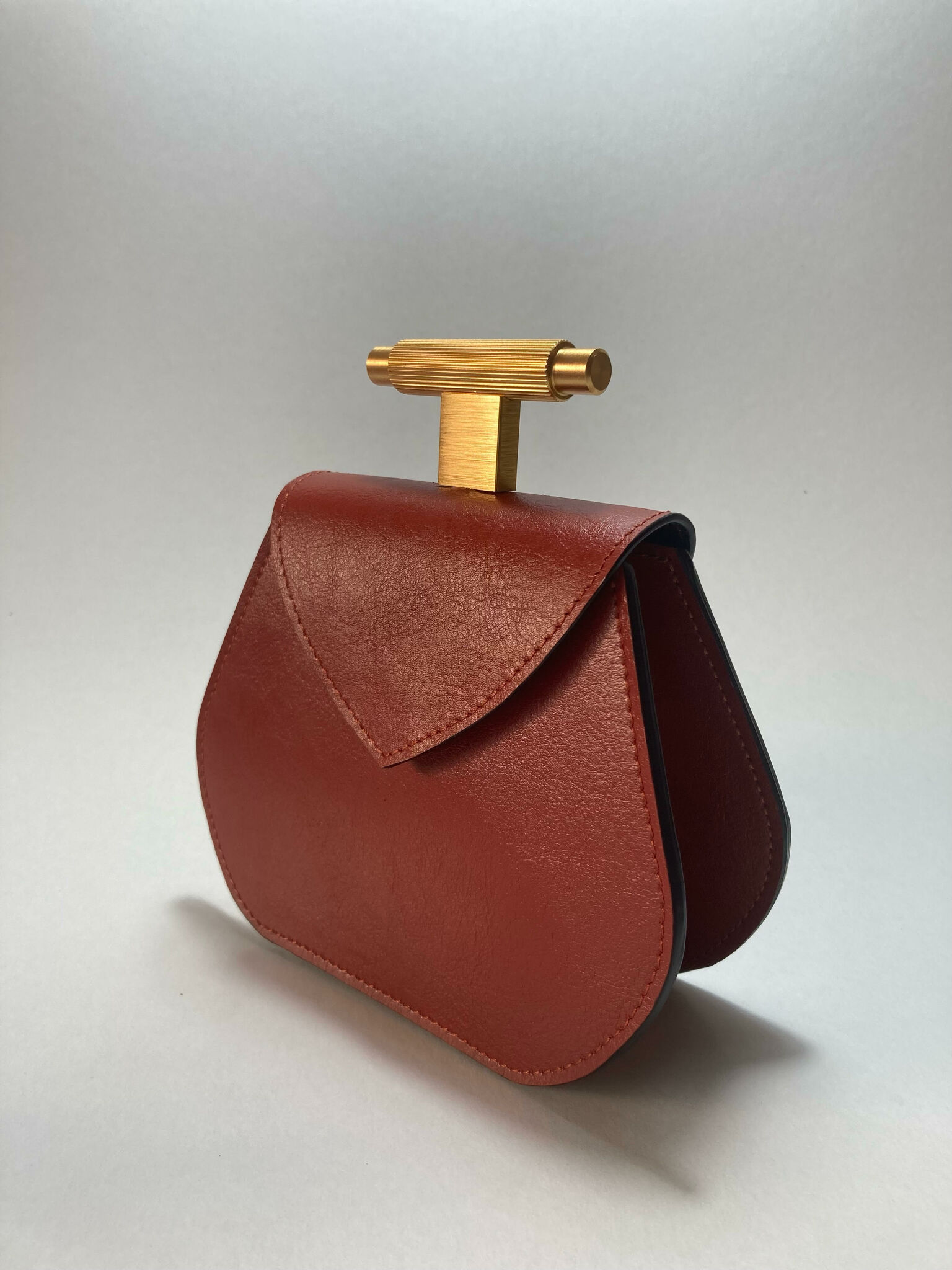 Startup uses FuzeHub grant to reimagine the leather industry - Vimarsana News