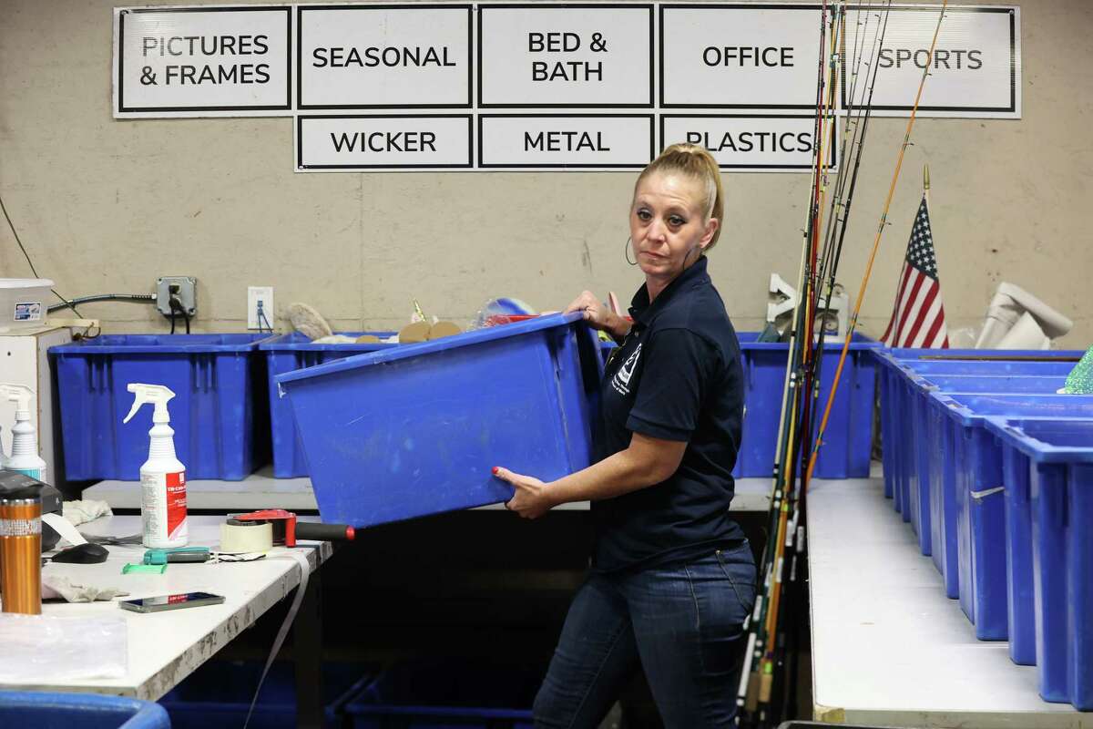 Once unhoused, Goodwill San Antonio worker embraces second chance