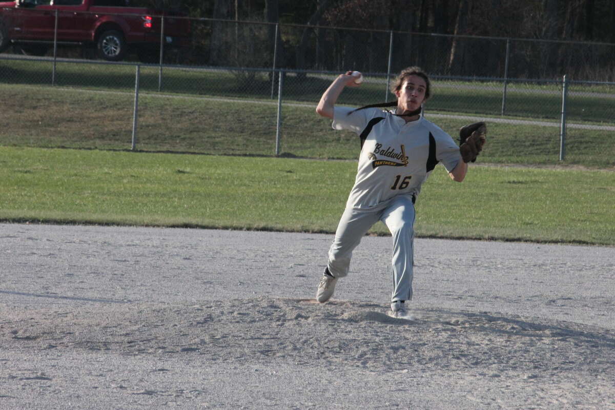 Baldwin baseball team loses opening games