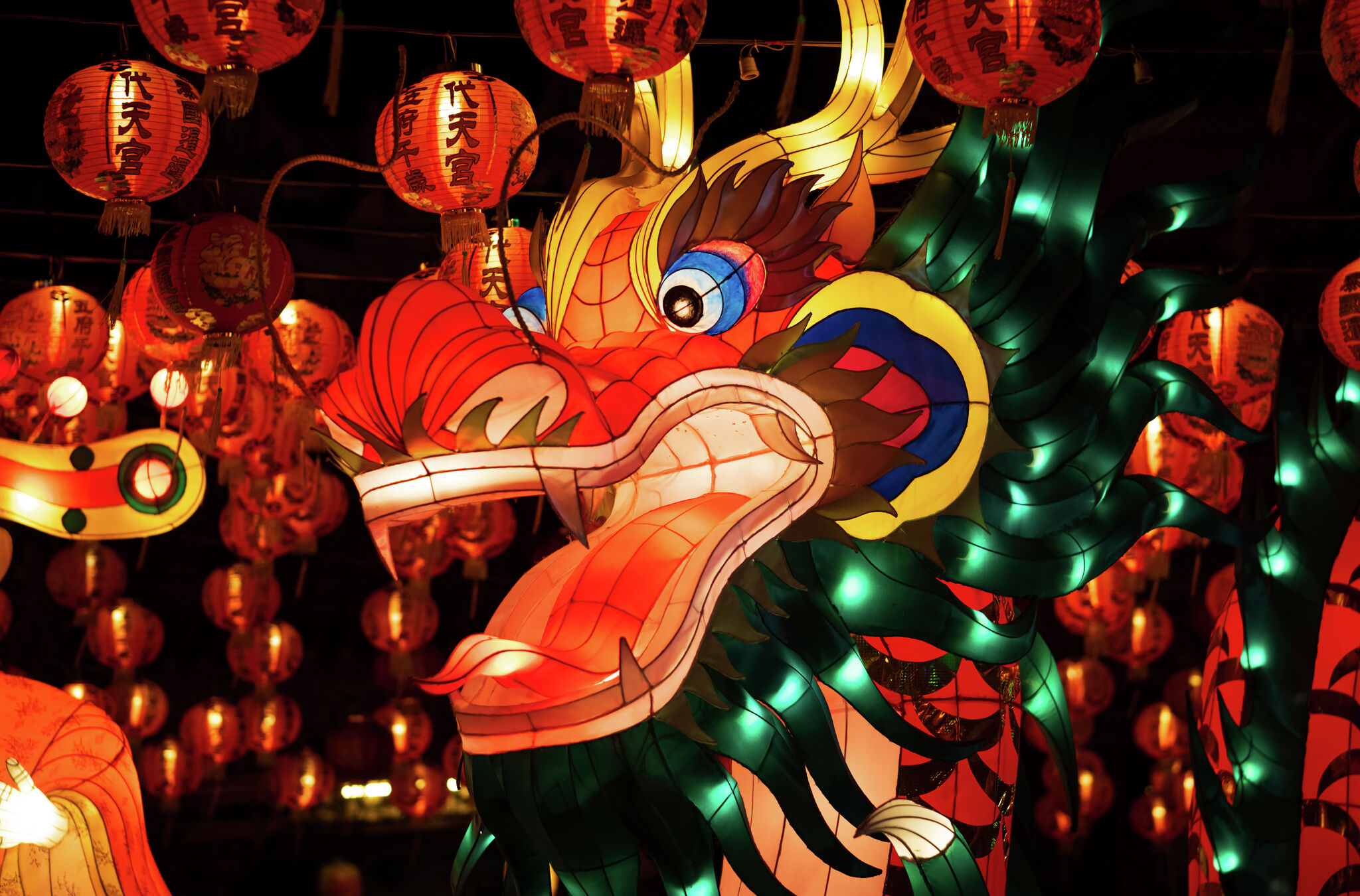 Grand Rapids Lantern Festival now open to visitors at John Ball Zoo