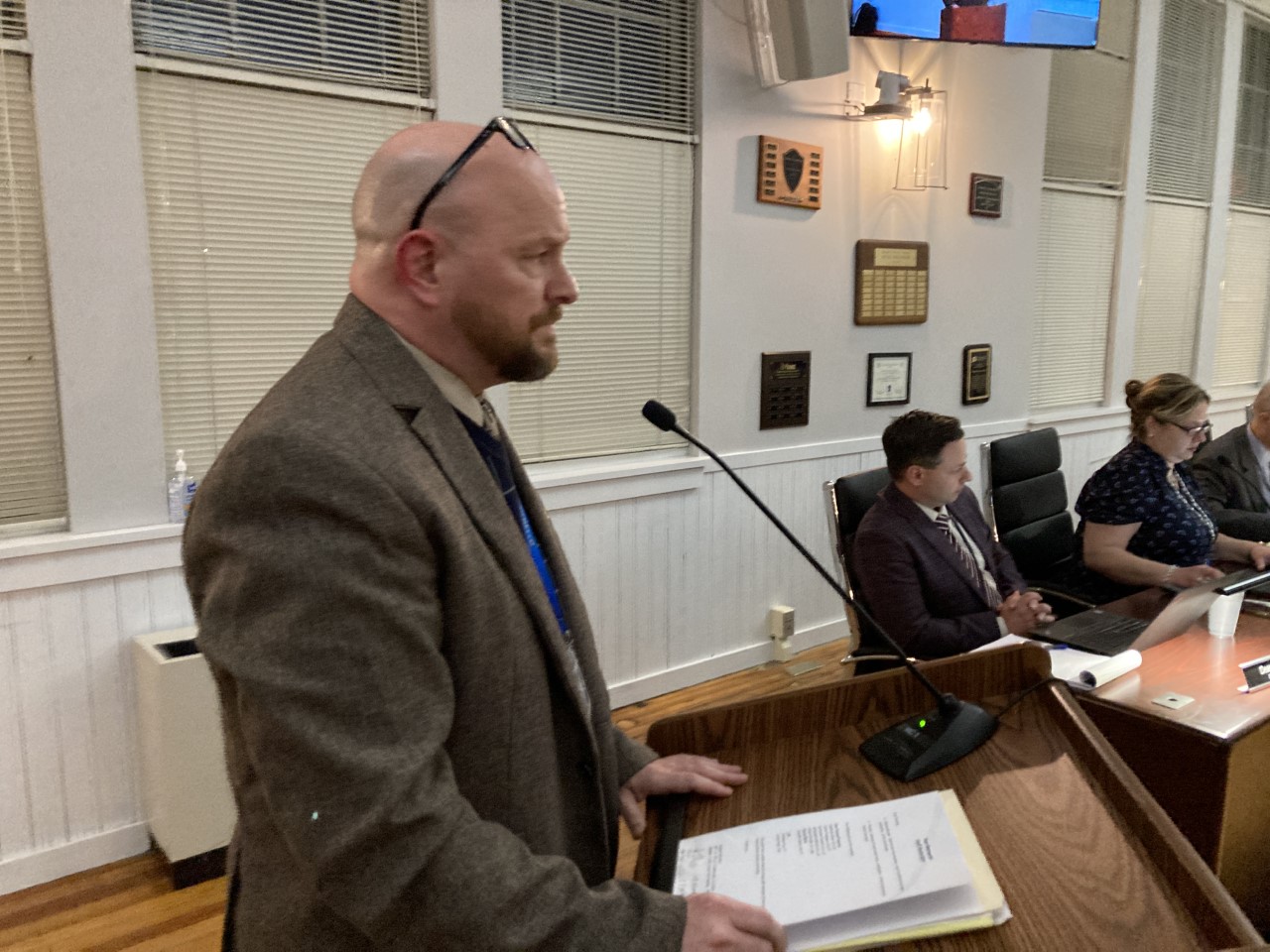 Trumbull cuts eight school jobs, more possible - Vimarsana News