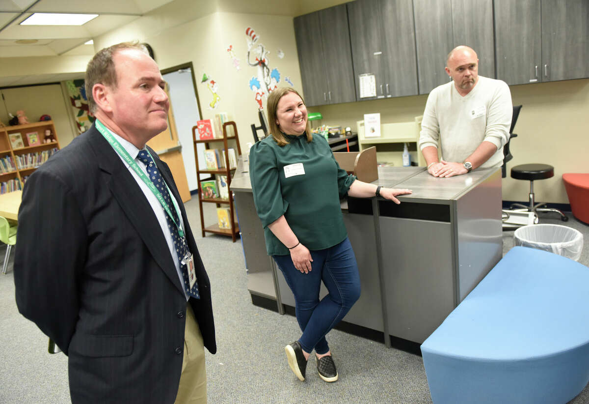 Stamford school libraries still mostly unstaffed since COVID cuts