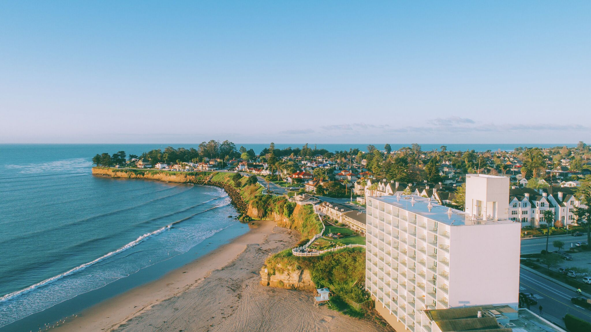 Best Santa Cruz hotels depending on your budget