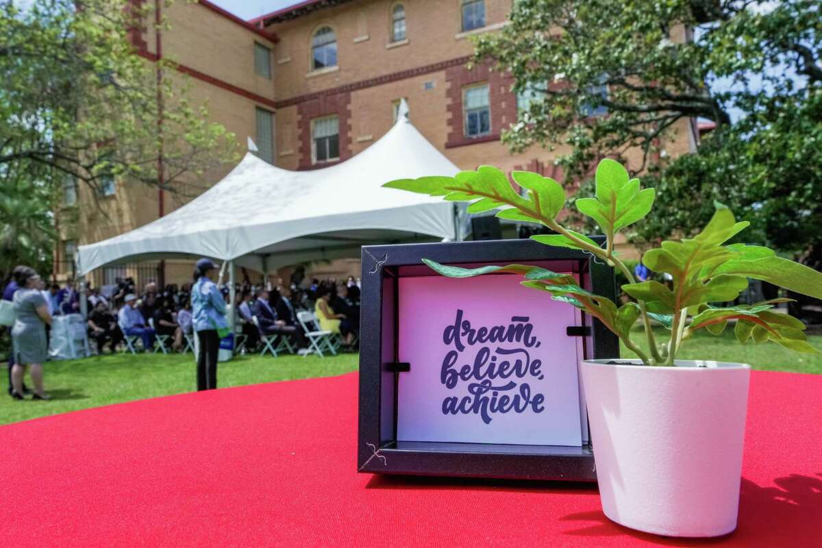 Historic HIV clinic in Houston moves to new building