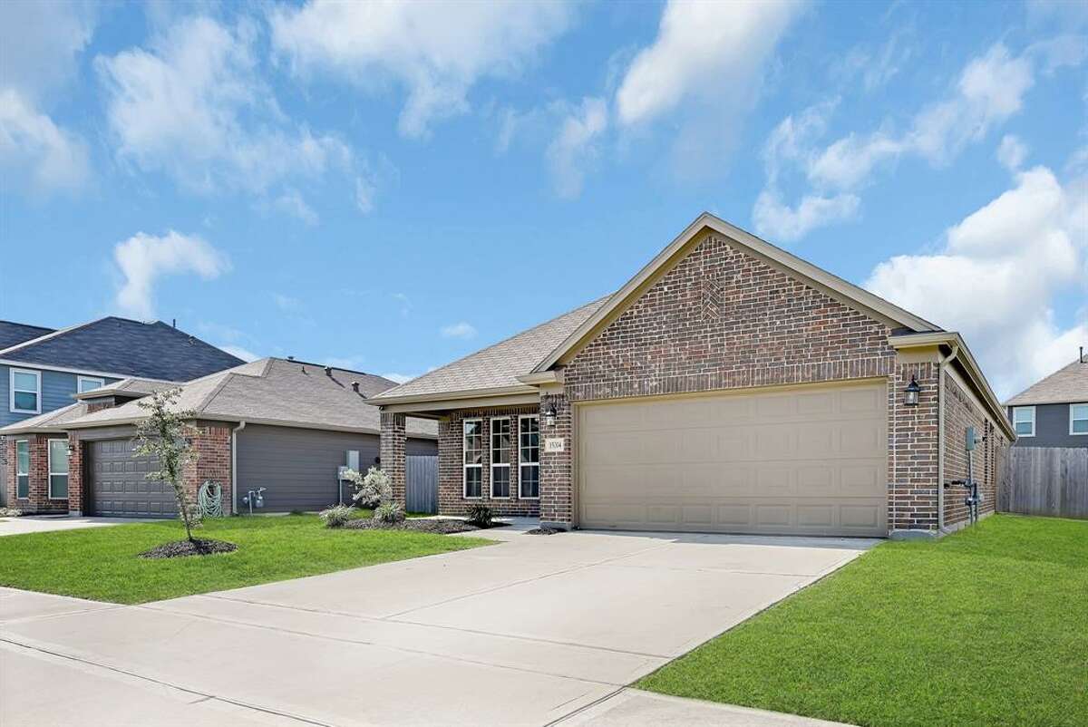 Affordable homes under 325,000 median price in Houston