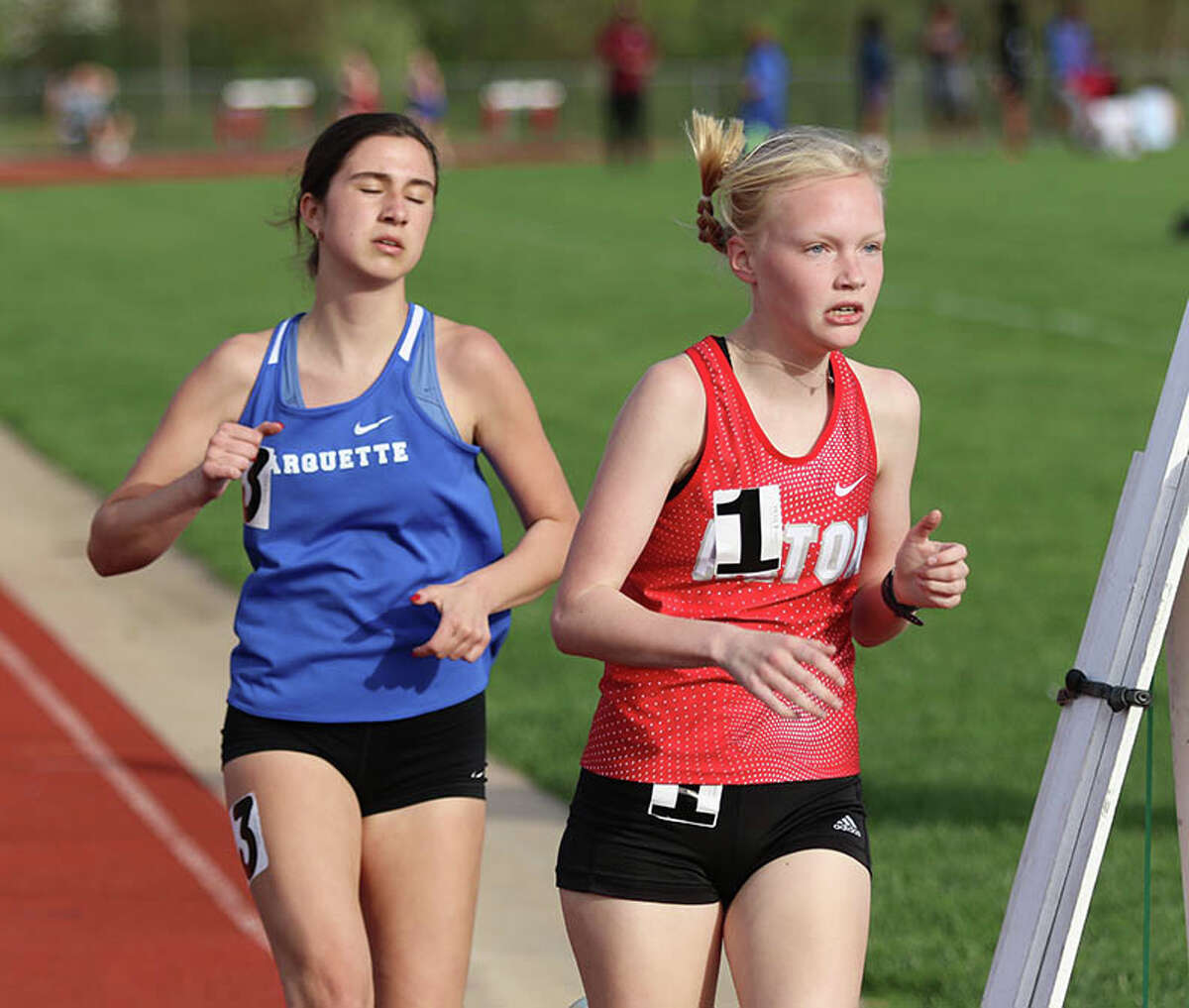 Alton Invitational produces 1-2-3 finish from SWC