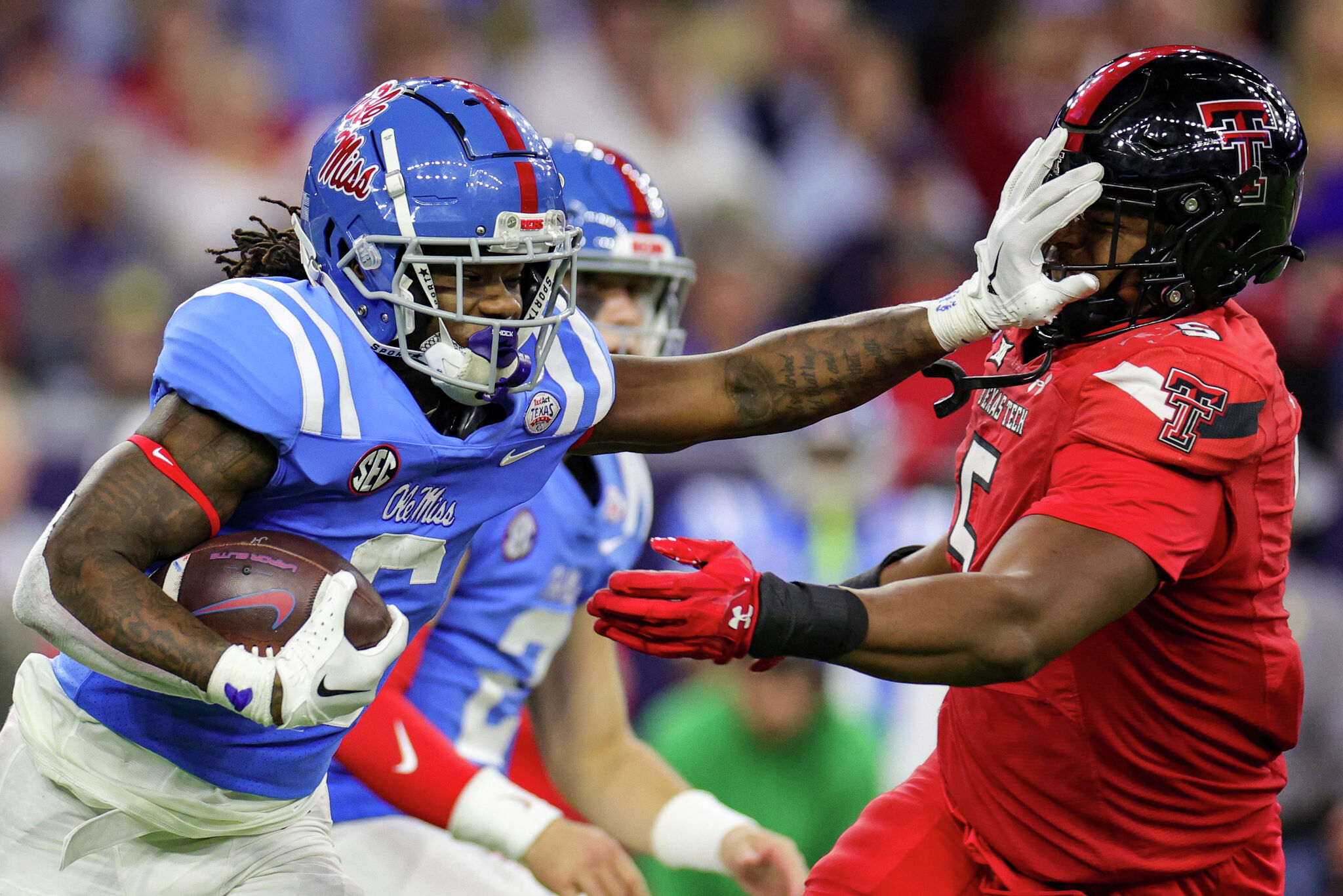 Episcopal grad Jaylen Waddle is Dolphins' leading receiver vs. Texans