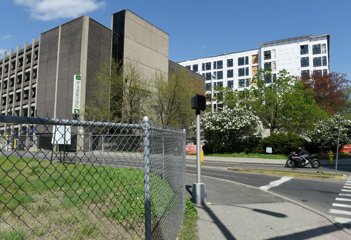 Stamford to get 198apartment complex on former Dress Barn site