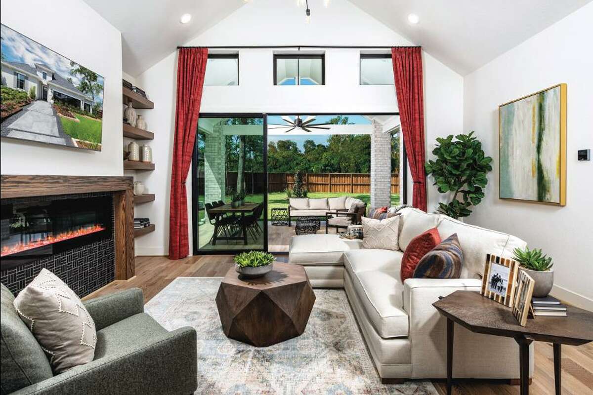 Toll Brothers and Tri Pointe Homes are opening eight model homes in Woodson’s Reserve.