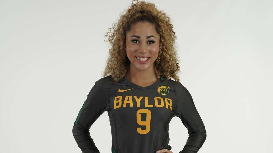Payton Washington is committed to Baylor's acrobatics and tumbling program starting in the fall of 2023. 
