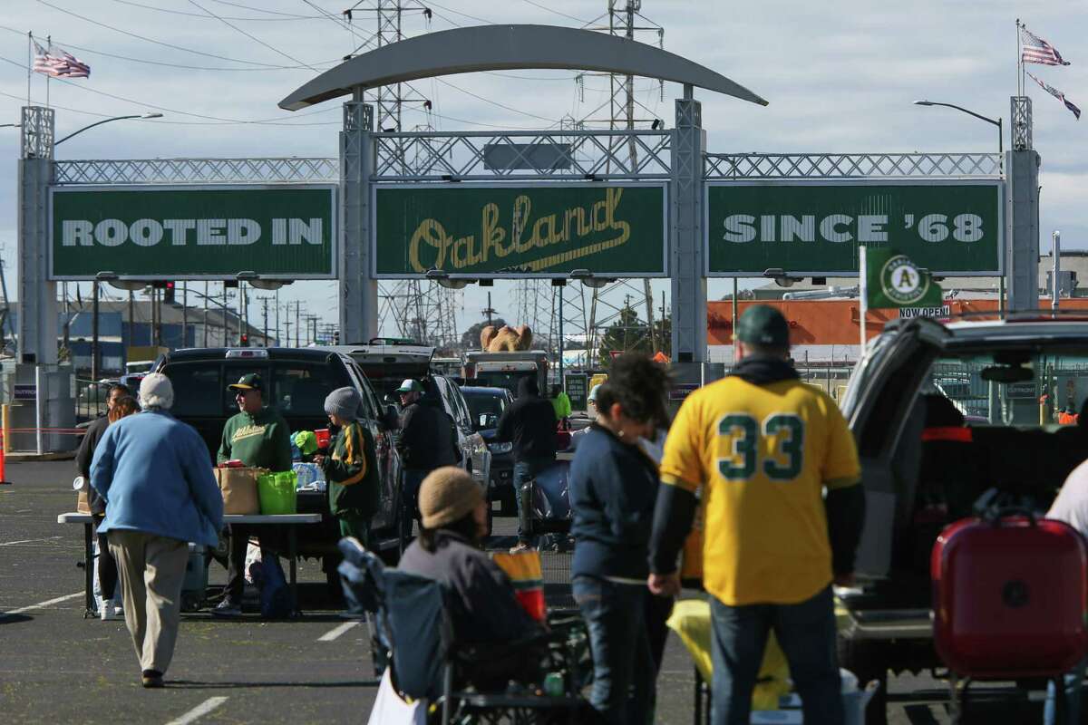 How A’s beat veterans see the team’s possible move to Las Vegas