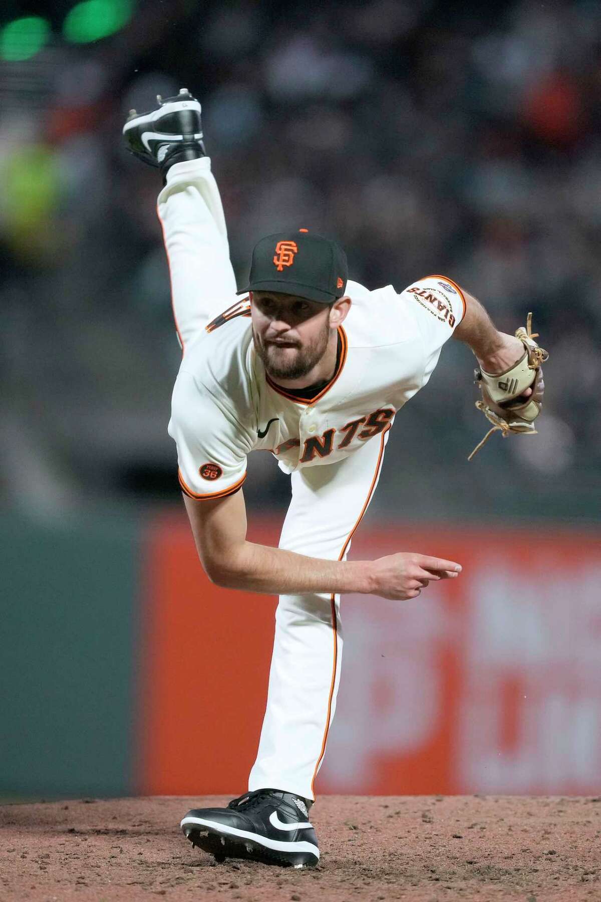 Giants lose again; memorable MLB debut for Tristan Beck