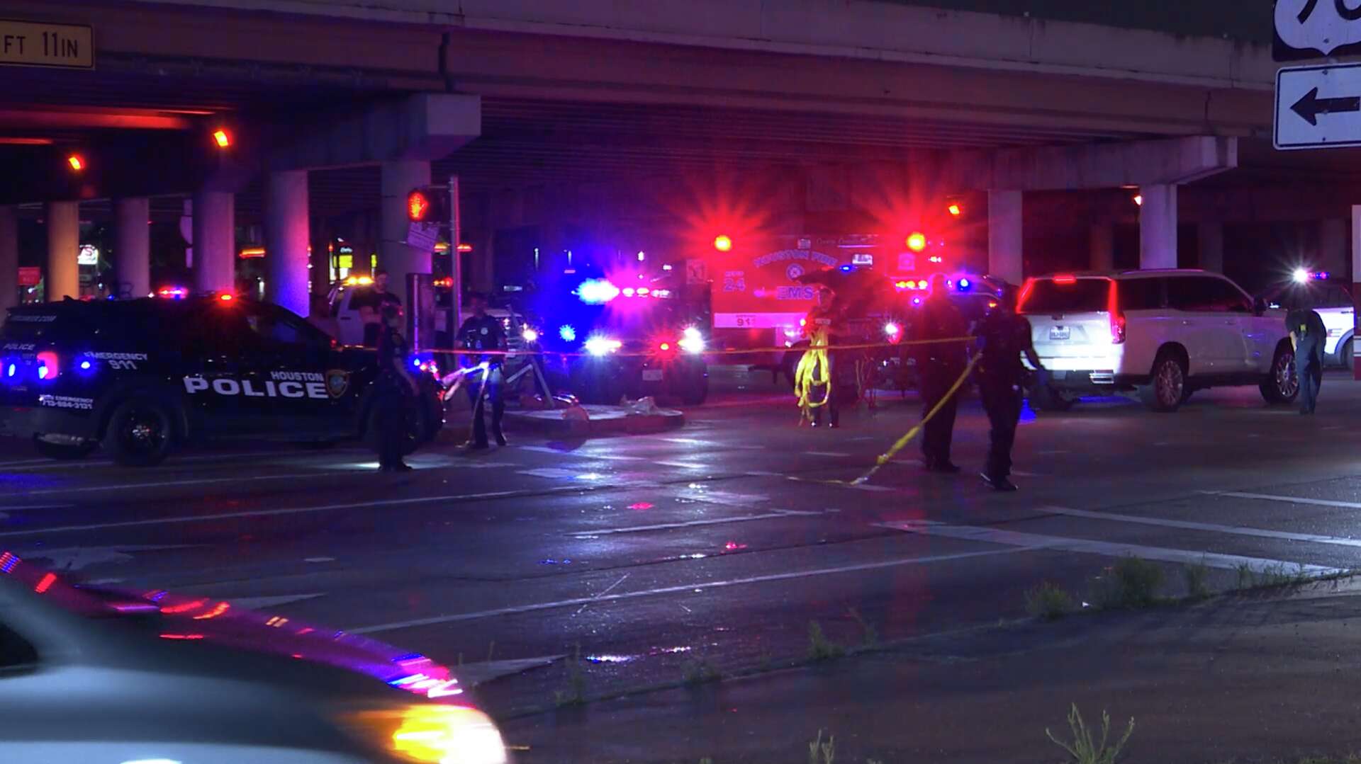 Man dead after shooting in southwest Houston police say