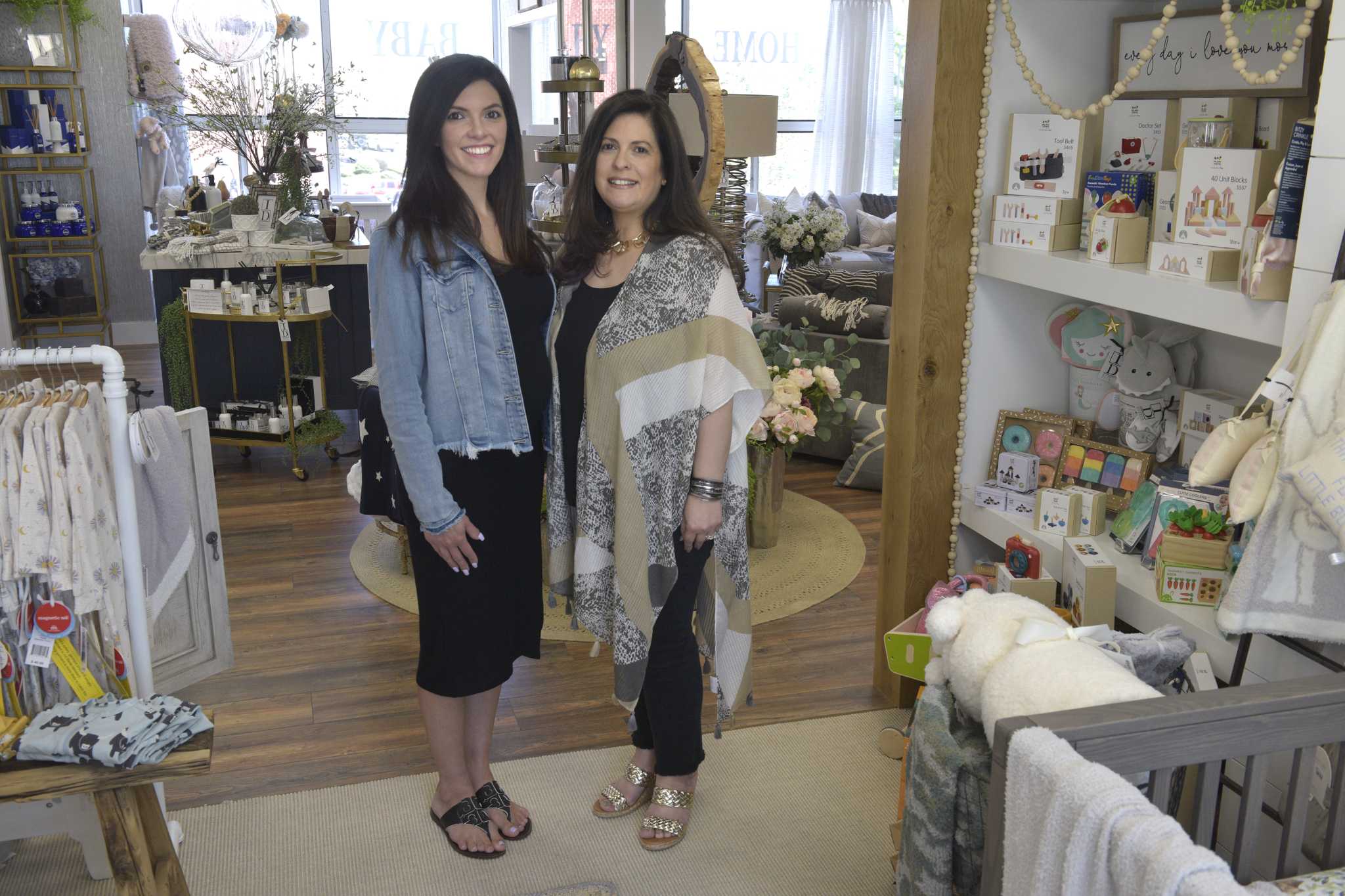 Mom, daughter expand design company with Brookfield boutique