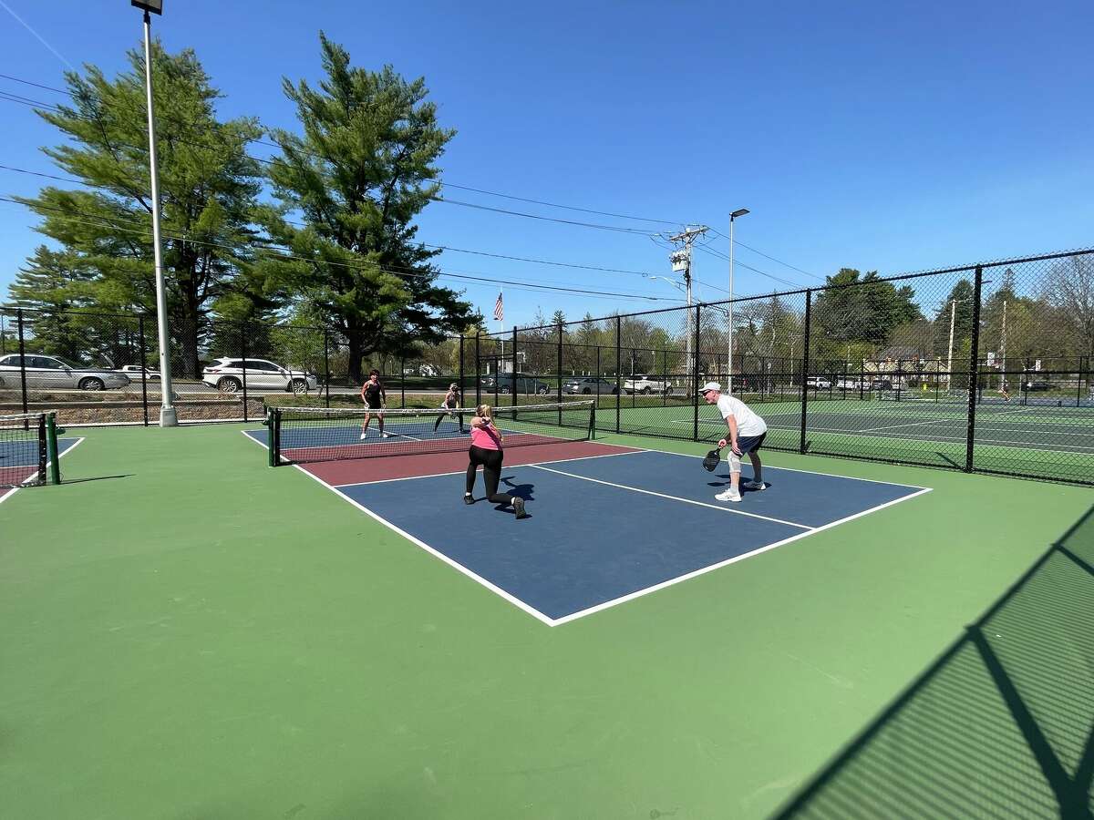 Pickleball's popularity outpaces available courts in Capital Region
