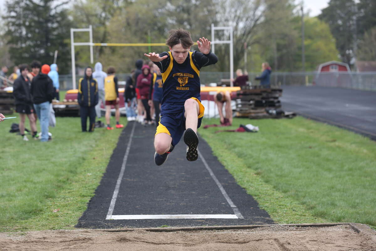 Deckerville High School track and field results for April 21
