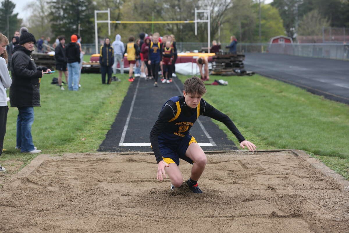 Deckerville High School track and field results for April 21