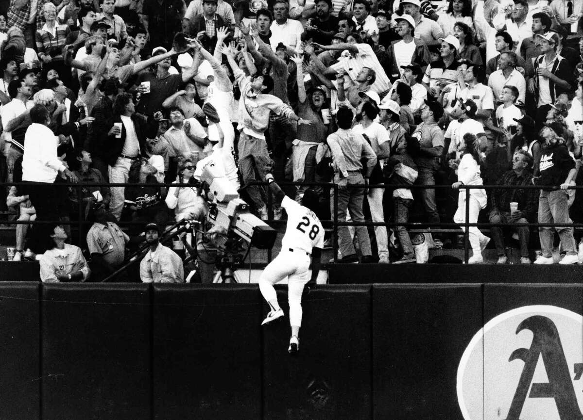 Oakland A's hot dog hawker a fan favorite