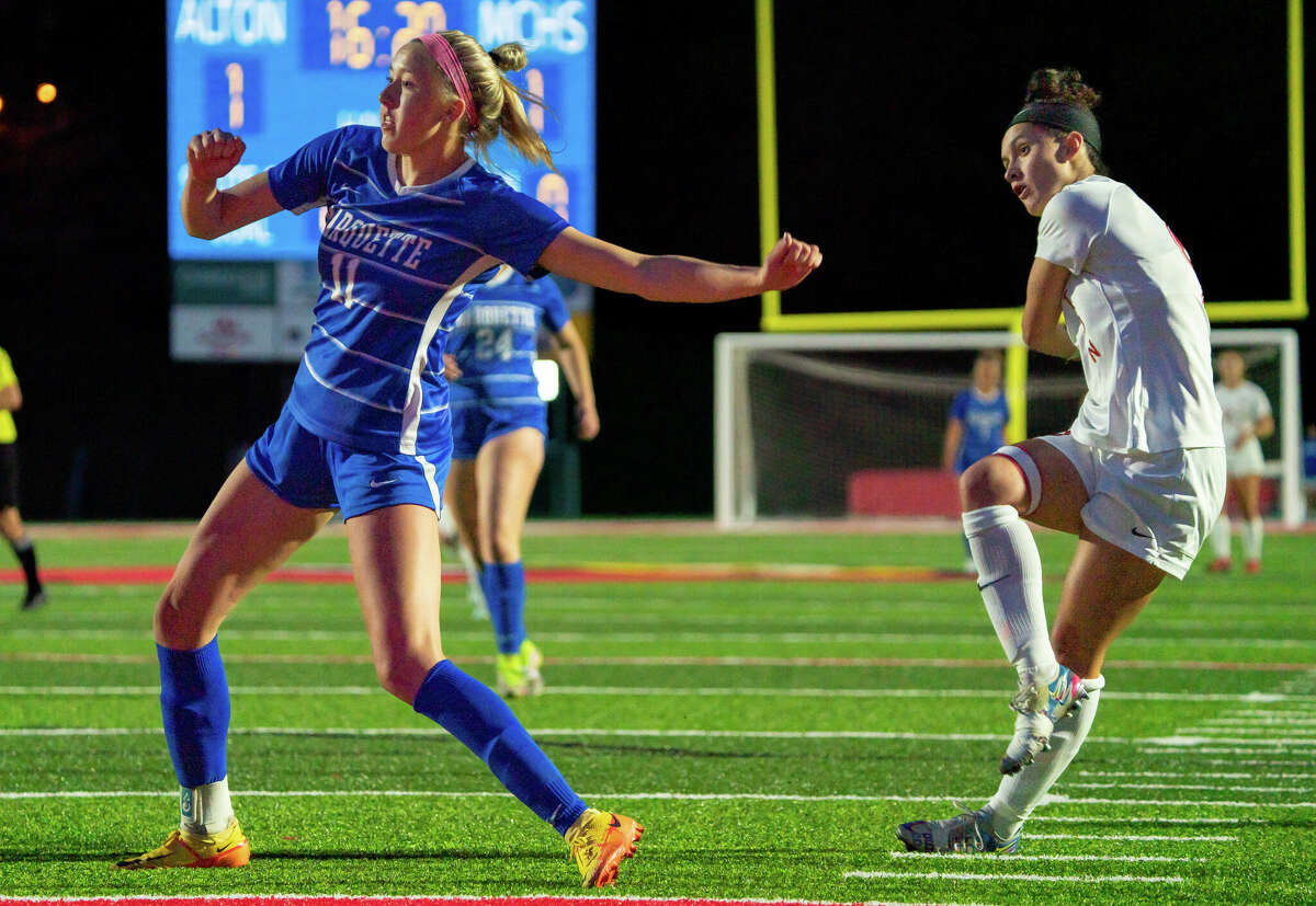 Anselm's goal with 13 seconds left lifts Explorers over Alton 2-1