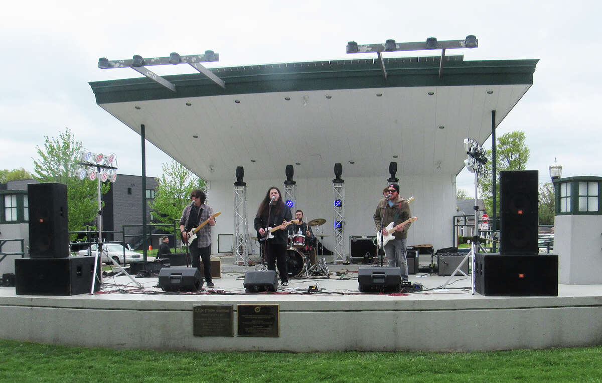 Beverages (and weather) cold for Global Brew's Spring Beer Fest