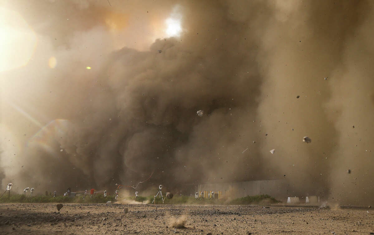 SpaceX explosion: Photos show brute force of Starship rocket liftoff