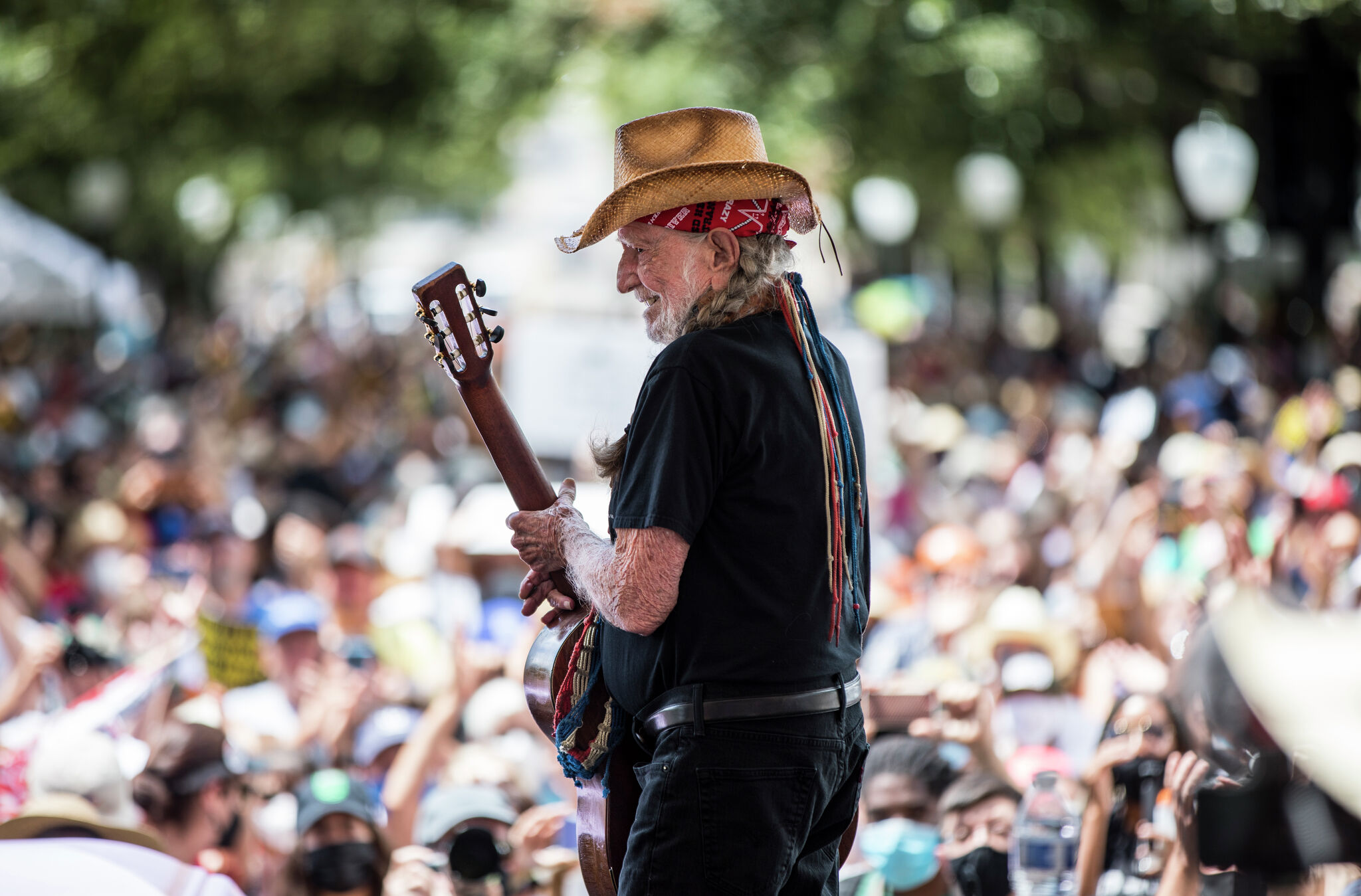 Willie Nelson concert How Willie is celebrating his 90th birthday