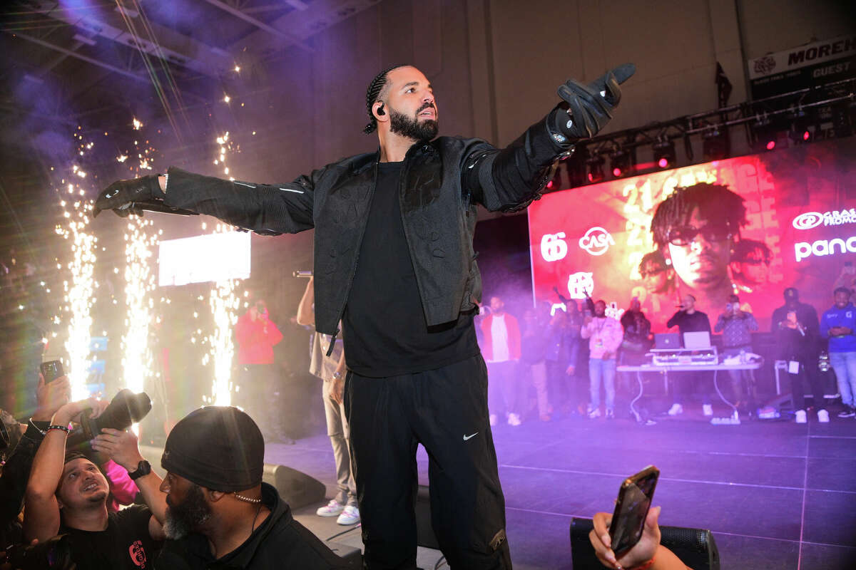 Drake has a homecoming at Houston show