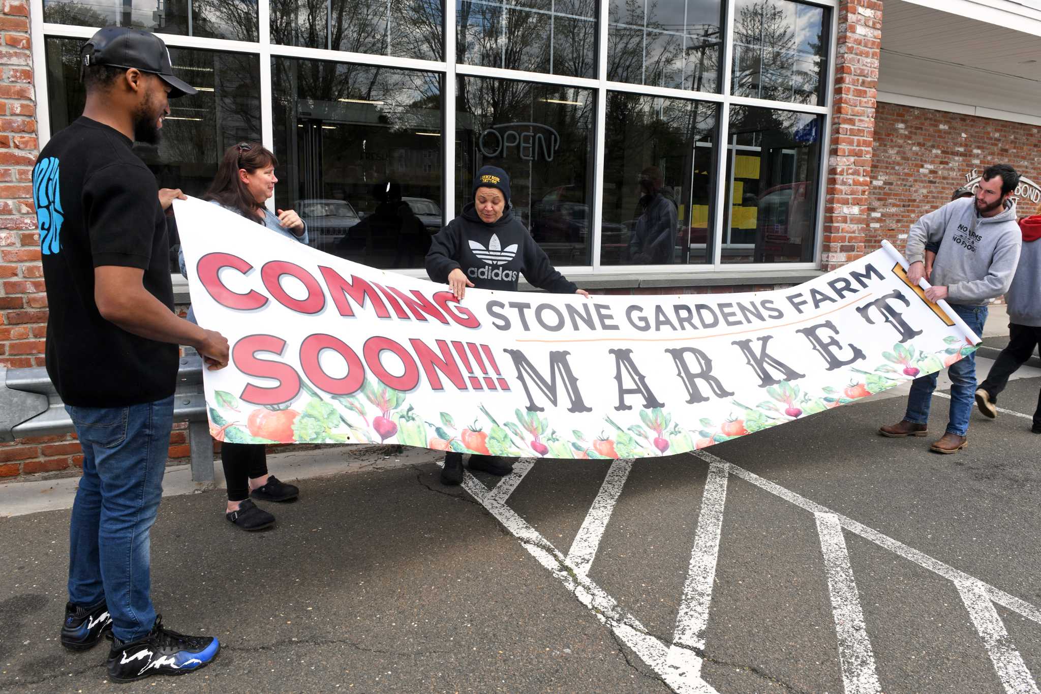 Shelton's Common Bond Market reborn as Stone Gardens Farm store