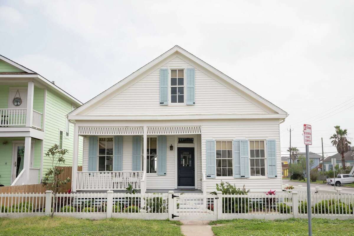 Galveston home tour shows off restored City National Bank Building