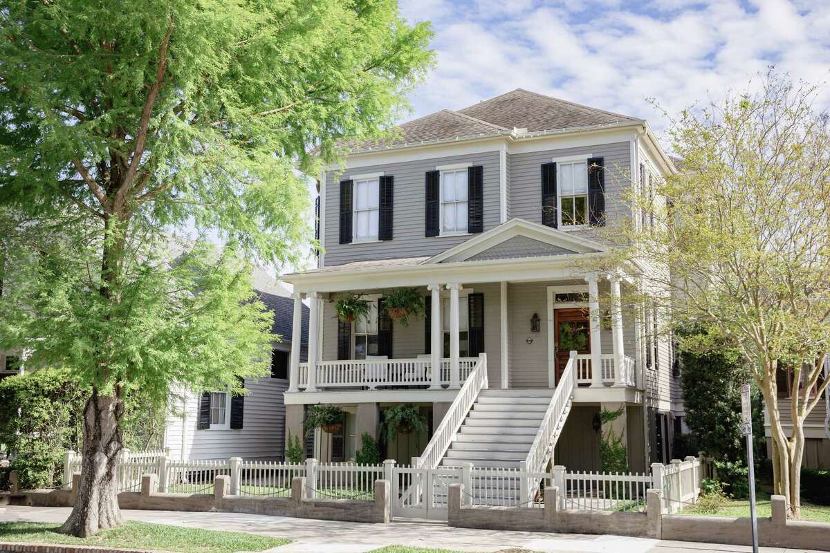 Galveston home tour shows off restored City National Bank Building