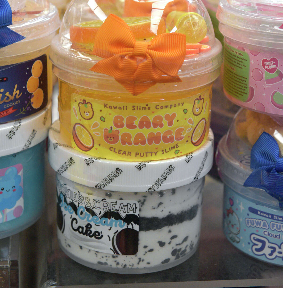 Toy Chest of Ridgefield celebrates 30 years as 'treasure in town'