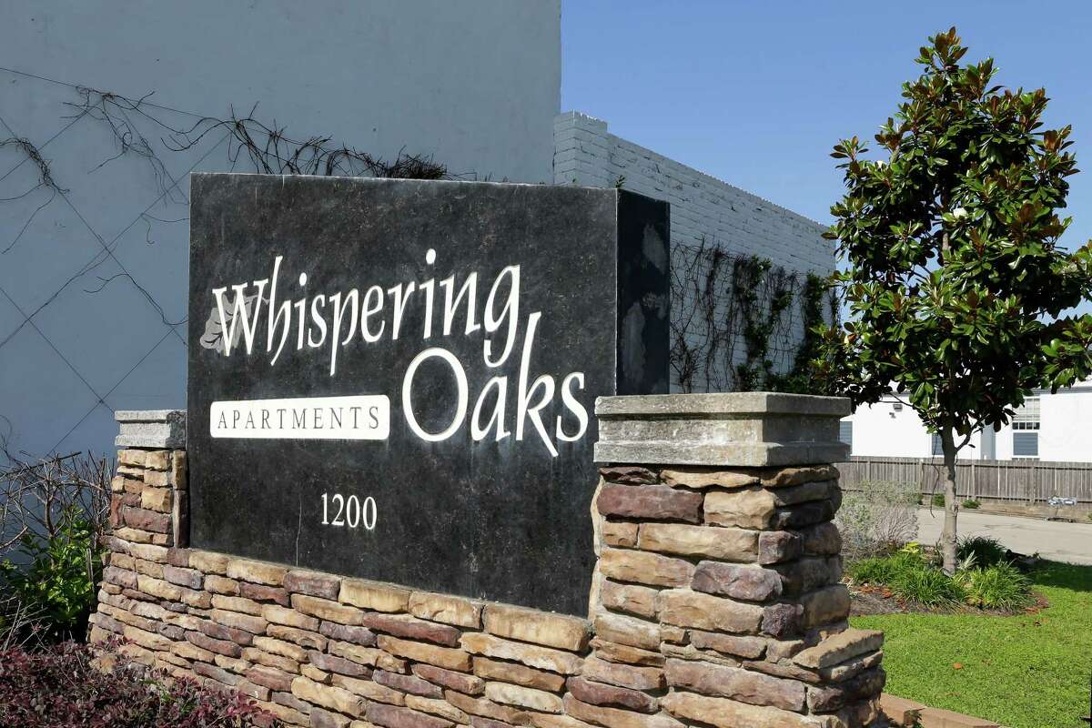 Conroe apartment power outage lasts days, ruining food and medicine