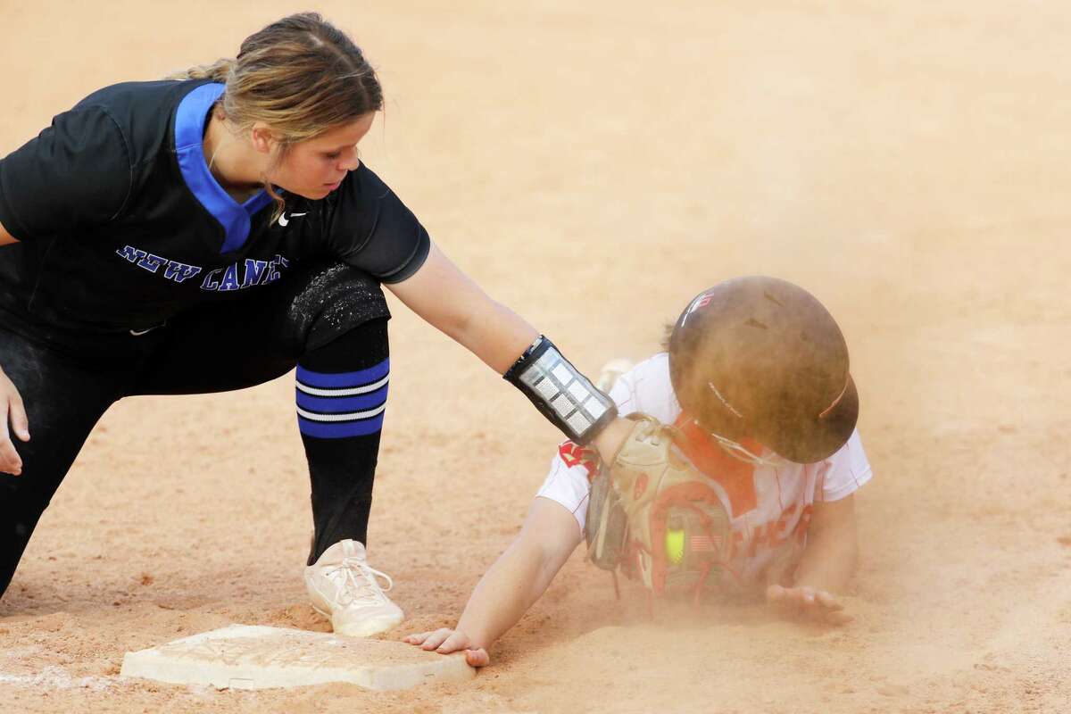 New Caney bats erupt in 20run win to clinch share of 136A title