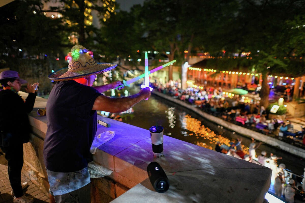 Texas Cavaliers River Parade kicks off week of big Fiesta parades