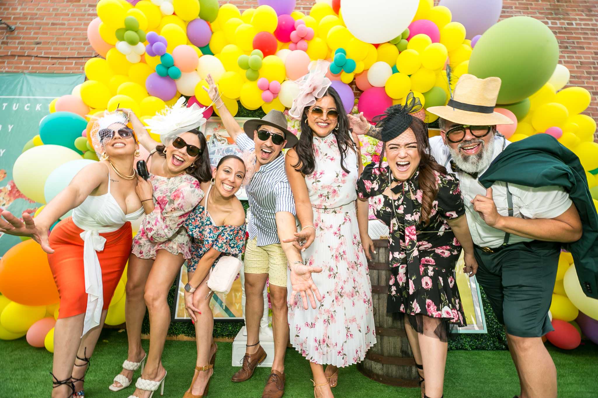 How to Host a cheer-worthy Kentucky Derby Party - Knock It Off Kim