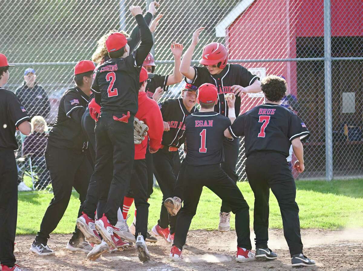 Mechanicville baseball holds off Saratoga Central Catholic