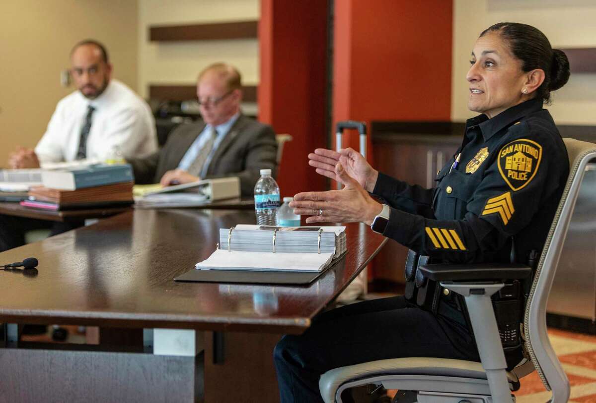 SAPD lieutenant who made lewd remark to woman officer catches break