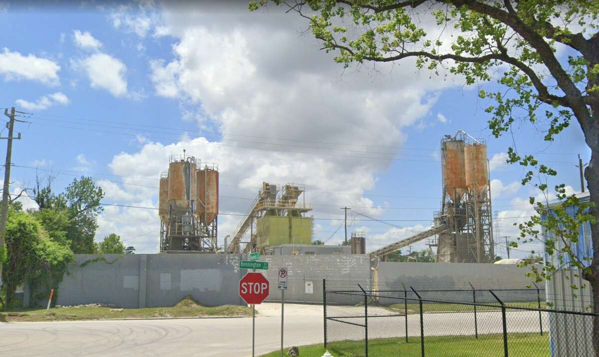 Northline concrete plant draws air advocates' attention