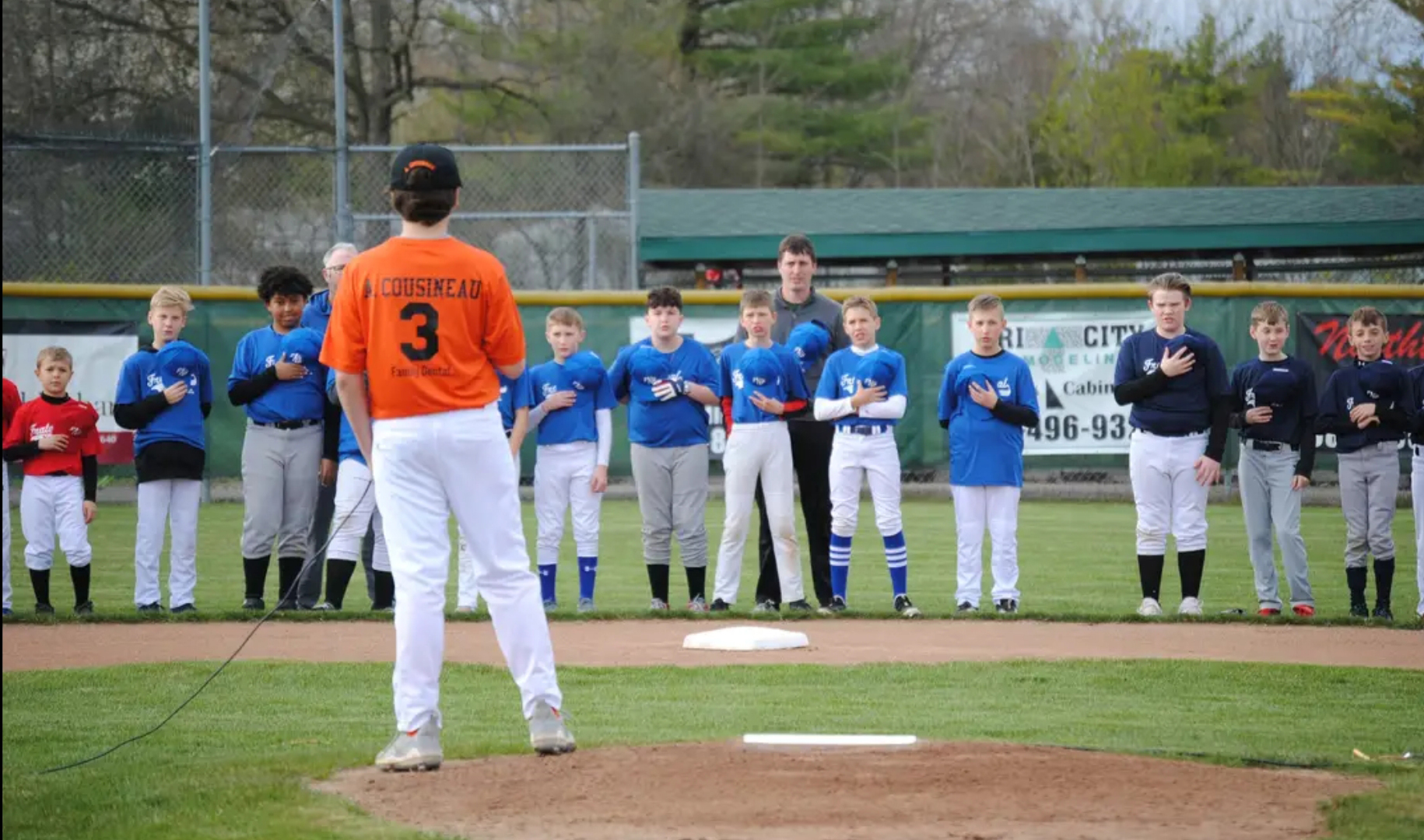 Little Leagues open with ceremony