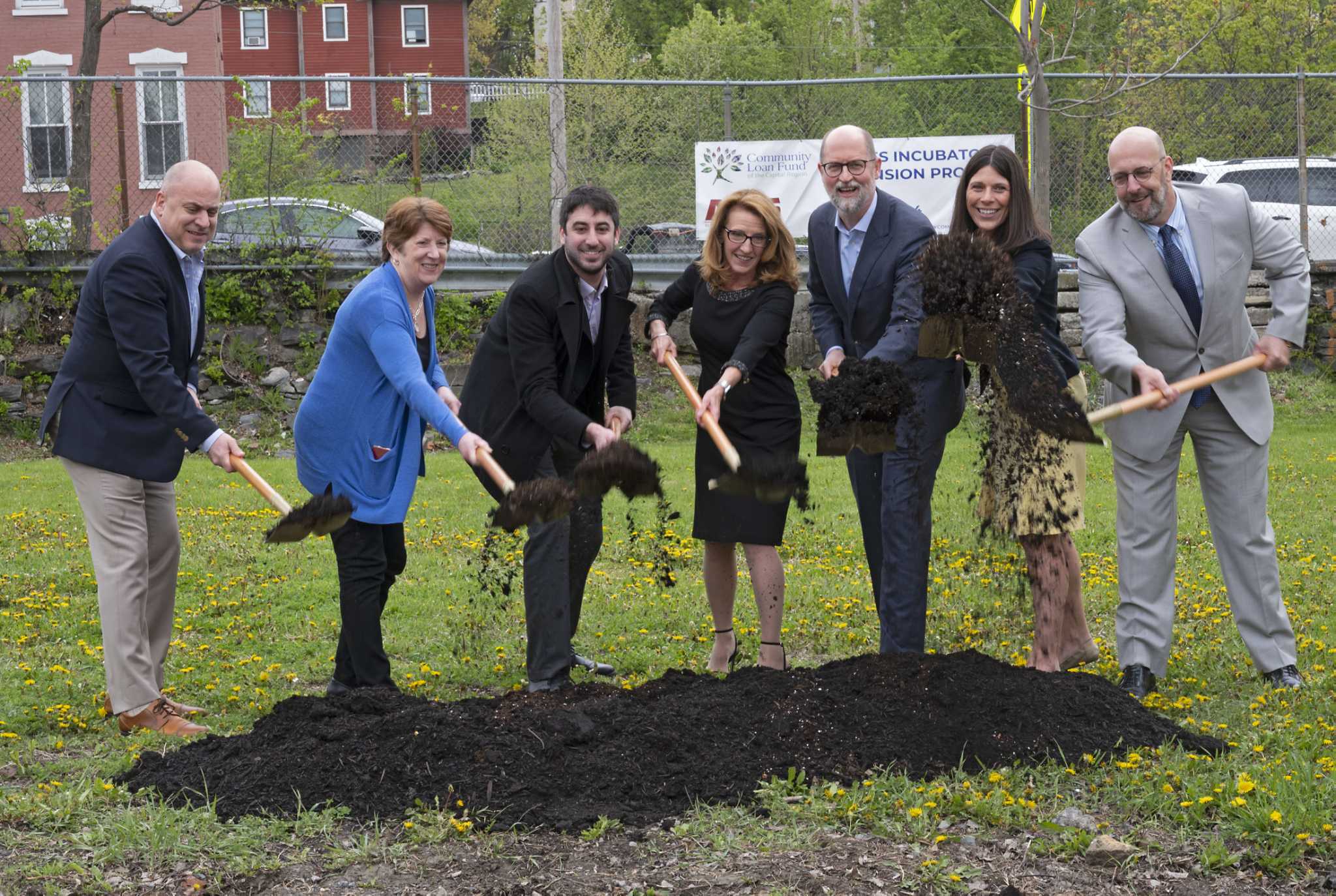 Albany's Clinton Avenue sees start of $12 million project - Vimarsana News