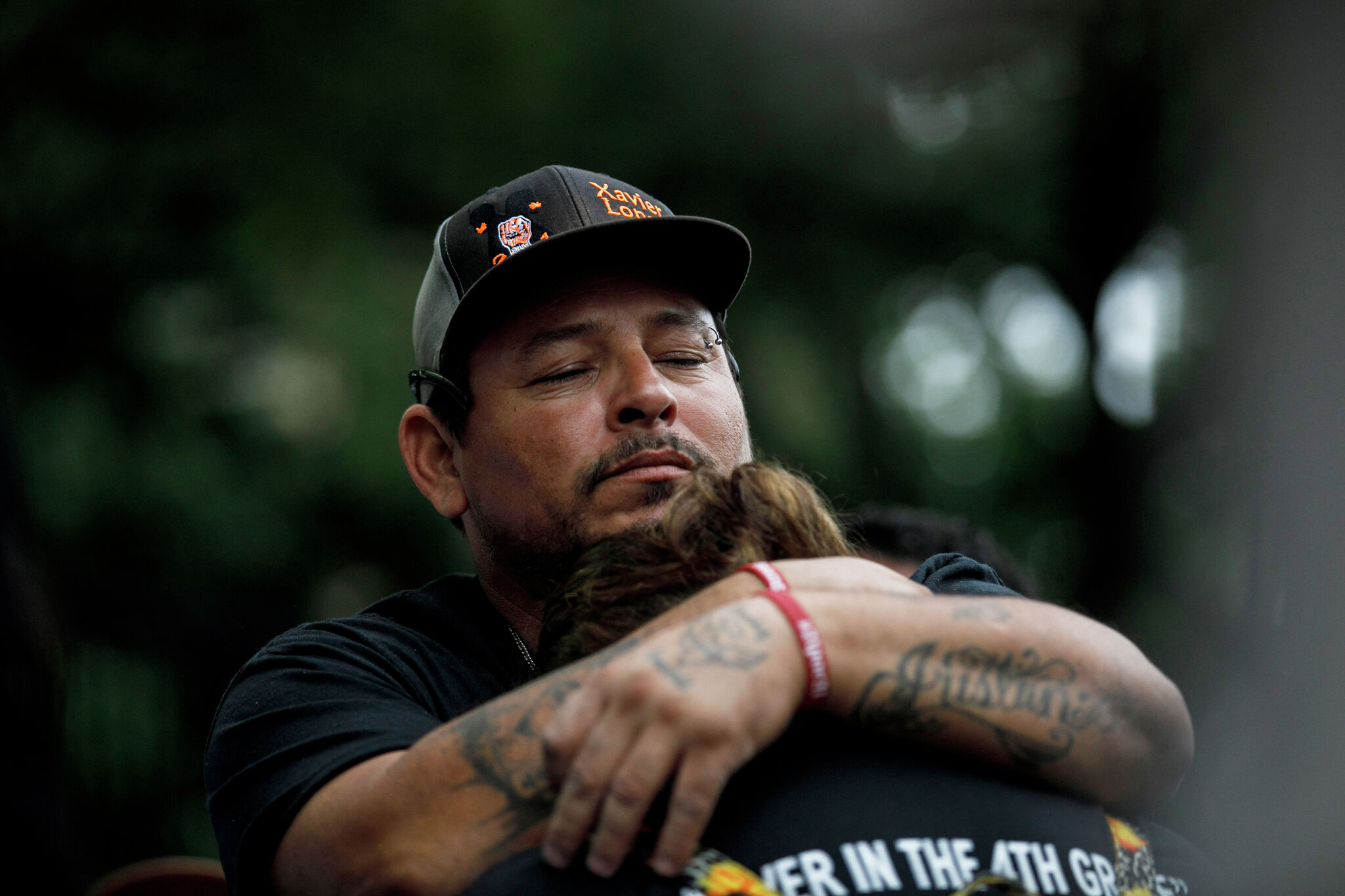 Uvalde families, Justice Department meet over mass shooting report - Vimarsana News