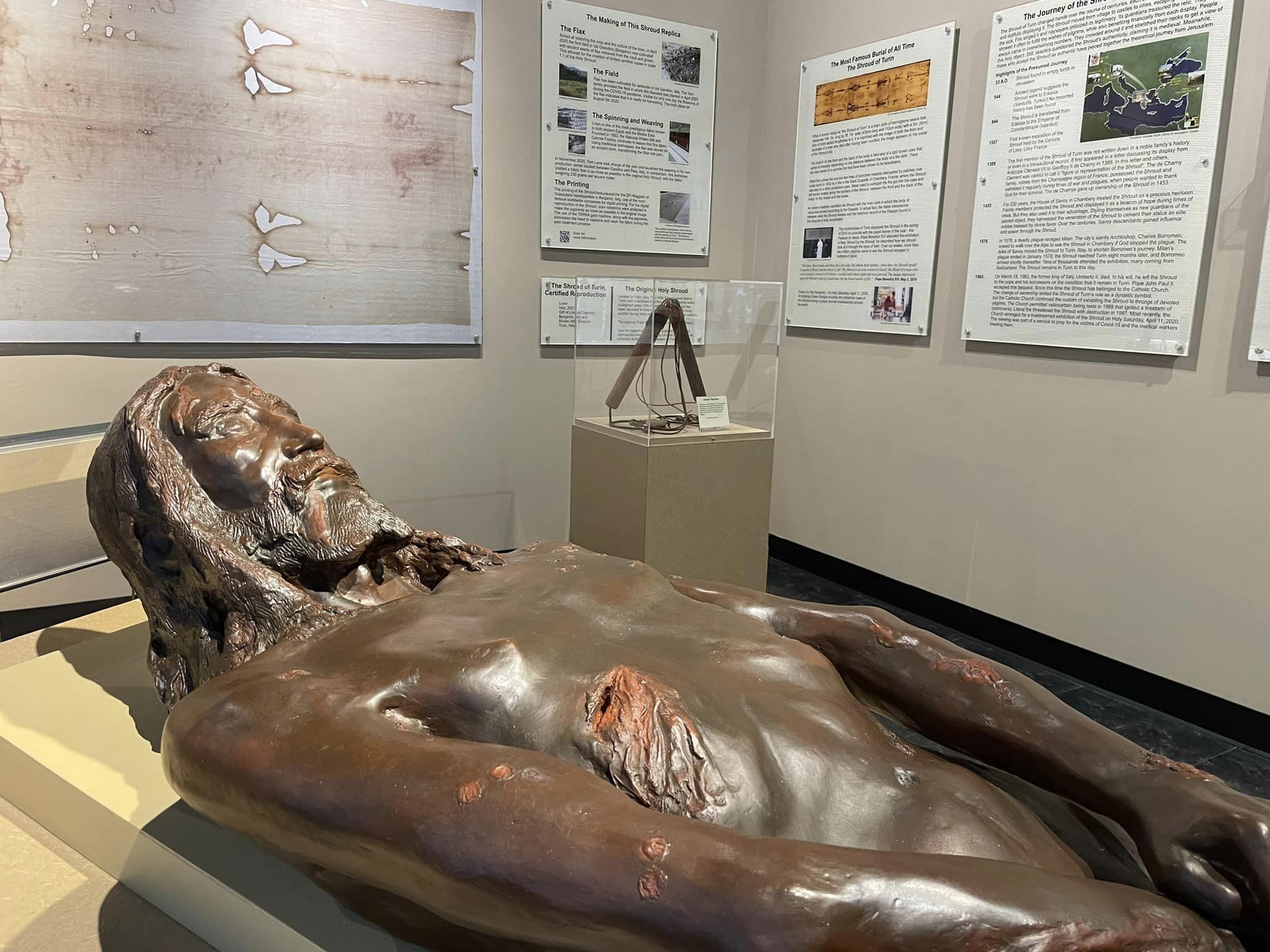 SHROUD OF TURIN PRESENTATION - The National Museum of Funeral History