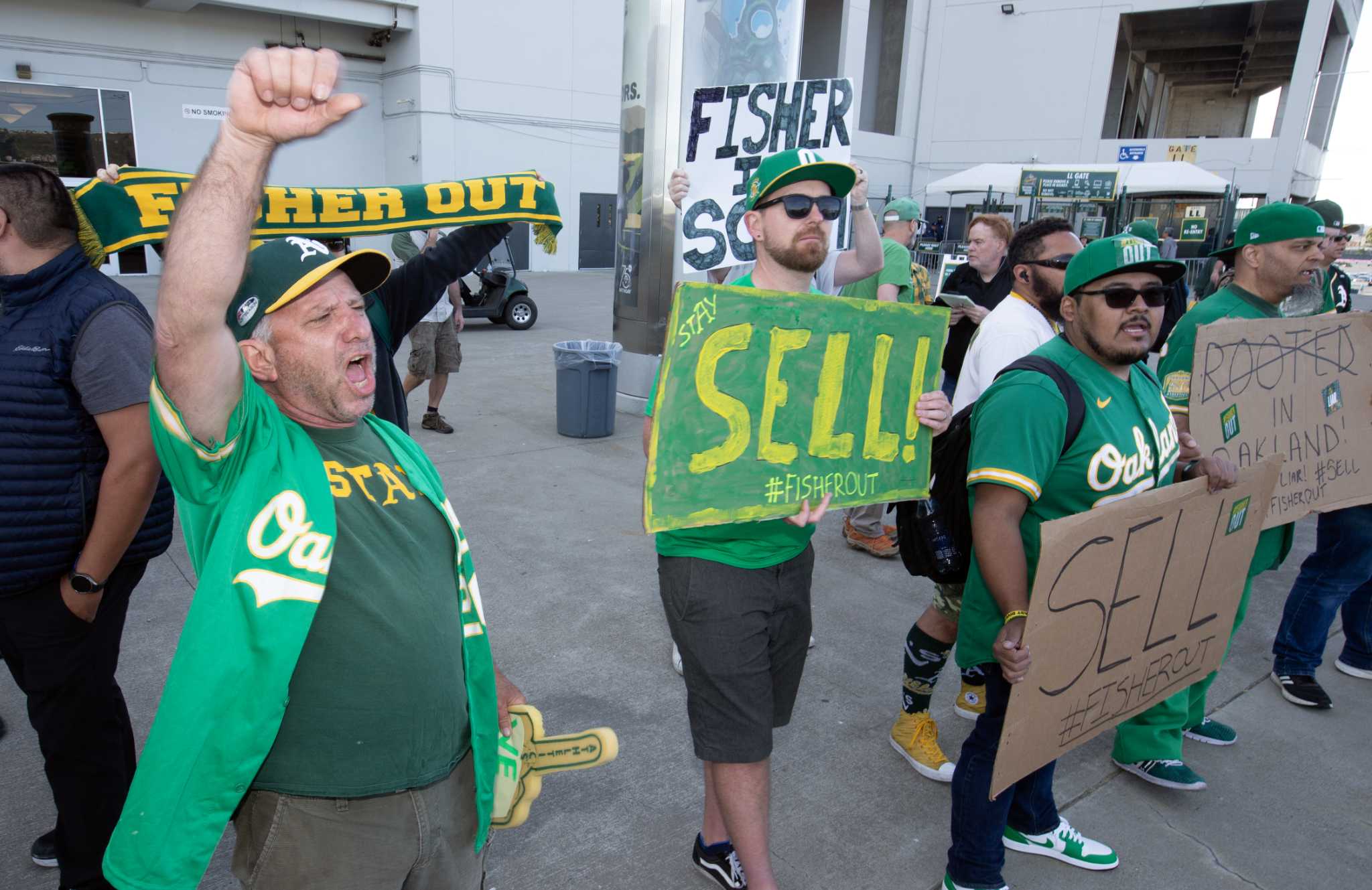 Oakland A’s fans plan boycott after MLB owners approve Las Vegas move