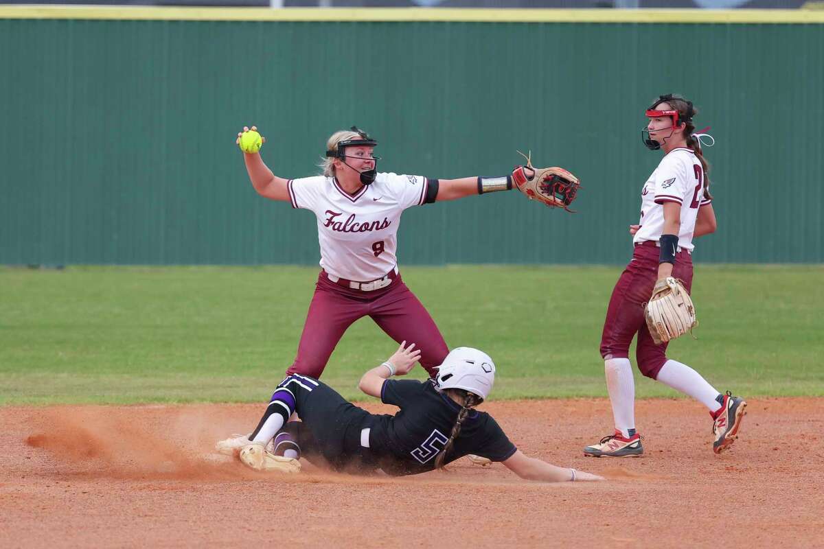 HS softball Ridge Point completes bidistrict victory after delay
