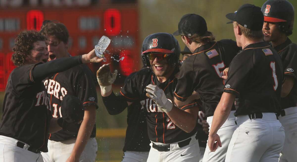 Beardstown seniors come through on Senior Night