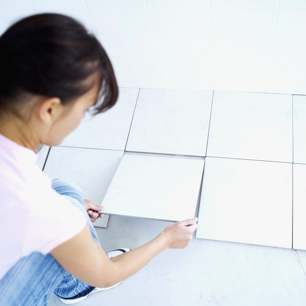 How to Keep Tile From Cracking During Cutting