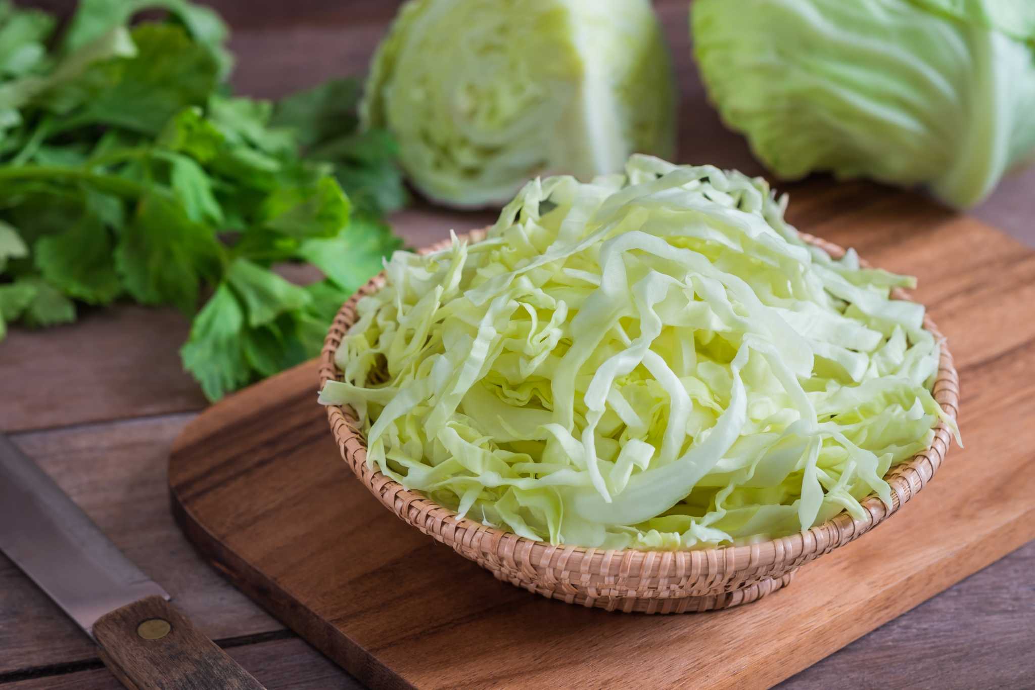 Cabbage juice side outlet effects